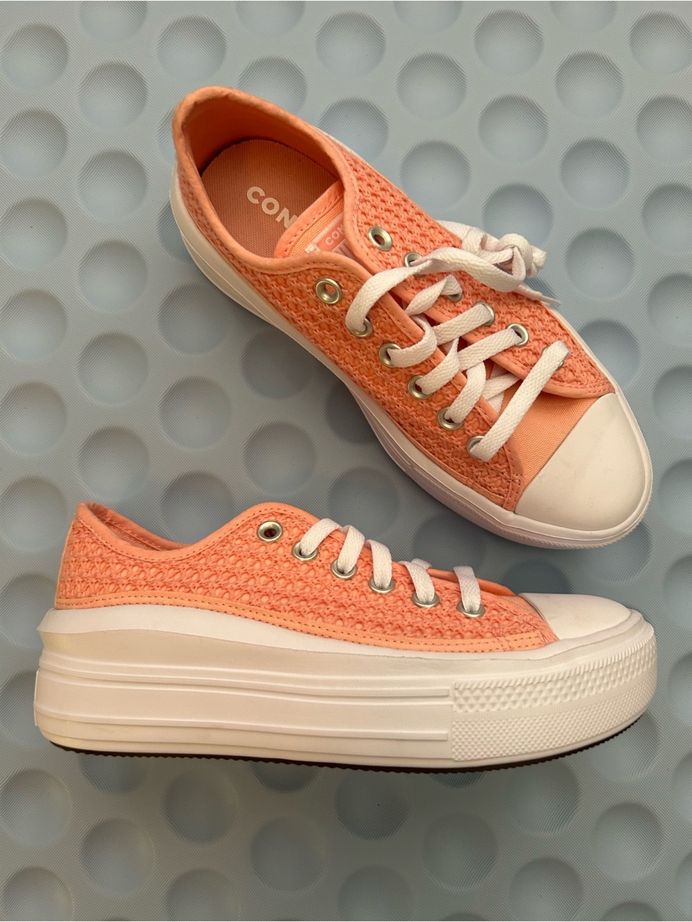 Converse Women’s Sneakers Size 5.5/38